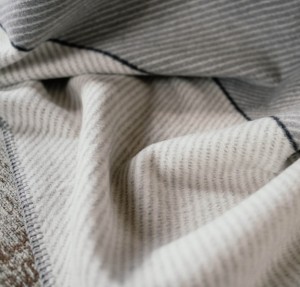 Cuvertura Andra Austin 150 x 200 cm Grey/White