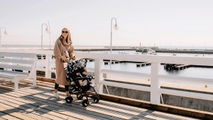Cărucior de plimbare Lionelo Elia Tropical Turqouise