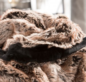 Покрывало Blanket Fur Bugatti 150 x 200 см Black/Grey