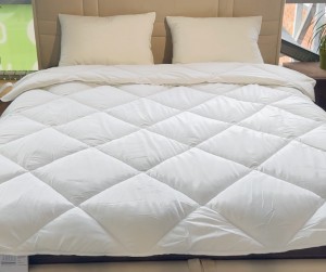 Set Plapuma + 2 perne Welpy Betty 200 x 220 cm 