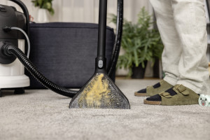 Aspirator Karcher SE 4 Plus 