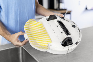 Робот пылесос Karcher RCV 3 