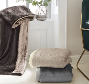 Cuvertura Blanket Double Soft S.Oliver 150 x 200 cm Dark petrol/Petrol